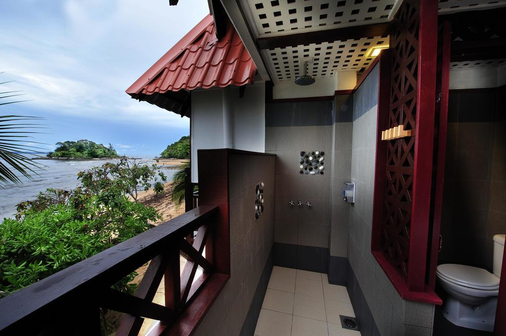 Paya Beach Spa & Dive Resort Kampung Genting Kültér fotó