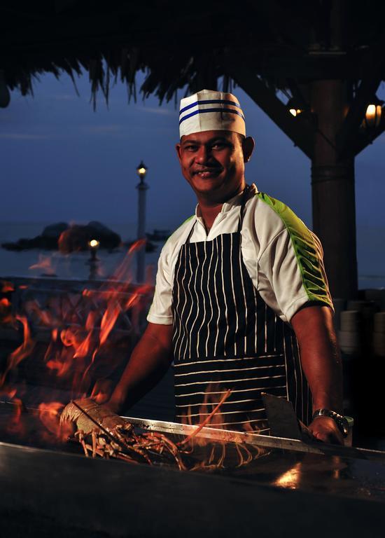 Paya Beach Spa & Dive Resort Kampung Genting Kültér fotó