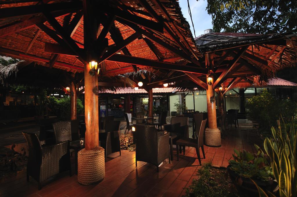 Paya Beach Spa & Dive Resort Kampung Genting Kültér fotó